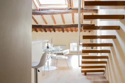 Loft con una camera da letto — The Artist's Loft